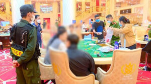 Công an Nha Trang triệt xóa nhóm 32 đối tượng đánh bài poker